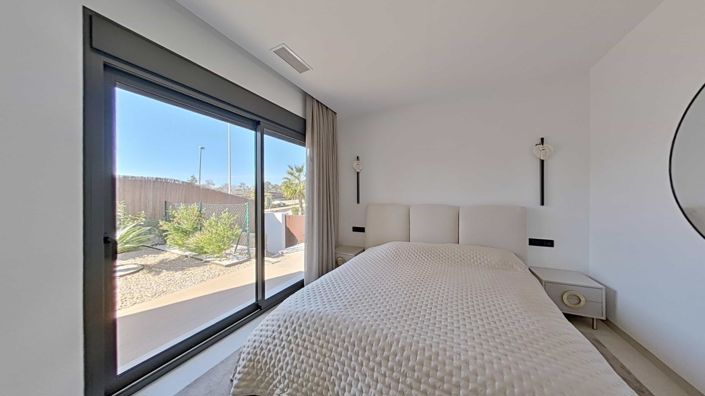 Image No.32-3 Bed Villa for sale