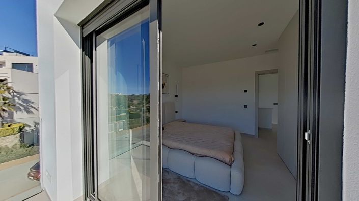 Image No.36-3 Bed Villa for sale