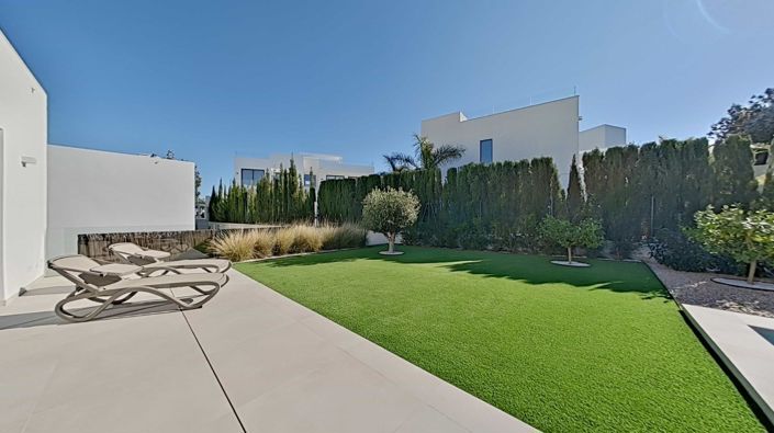 Image No.47-3 Bed Villa for sale