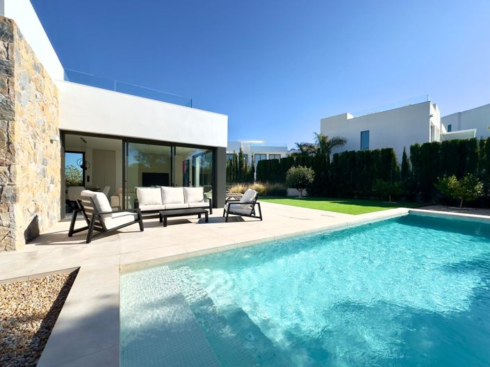 Image No.5-3 Bed Villa for sale