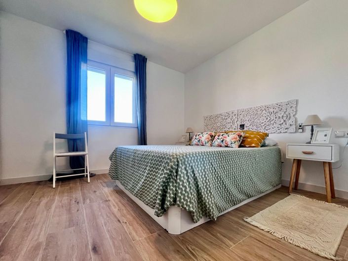 Image No.25-3 Bed Apartment for sale