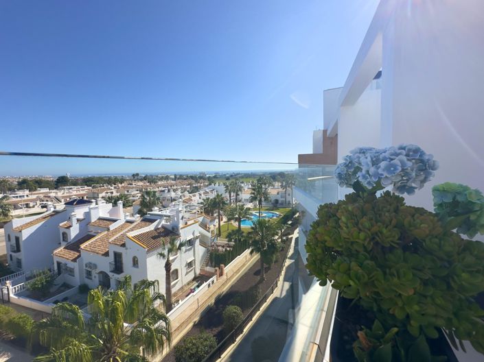 Image No.25-3 Bed Penthouse for sale