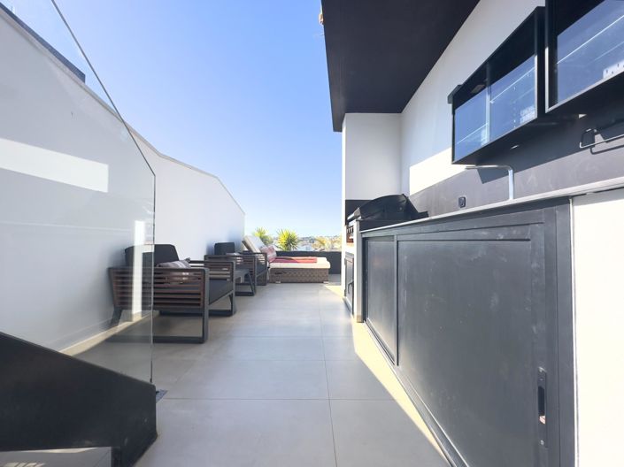 Image No.35-3 Bed Penthouse for sale