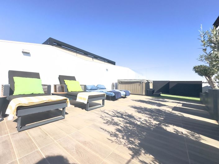 Image No.40-3 Bed Penthouse for sale