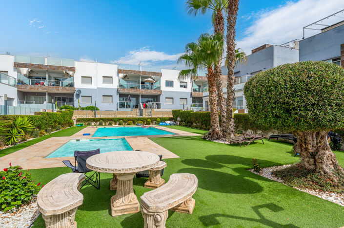 Image No.28-2 Bed Villa for sale