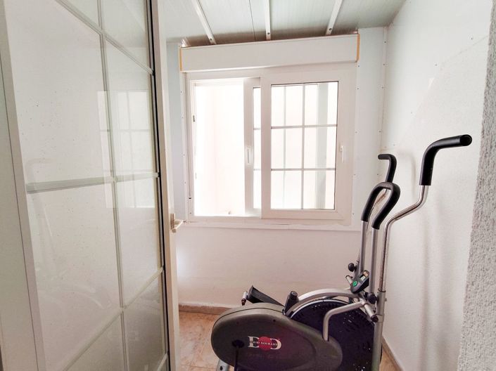 Image No.22-2 Bed House for sale