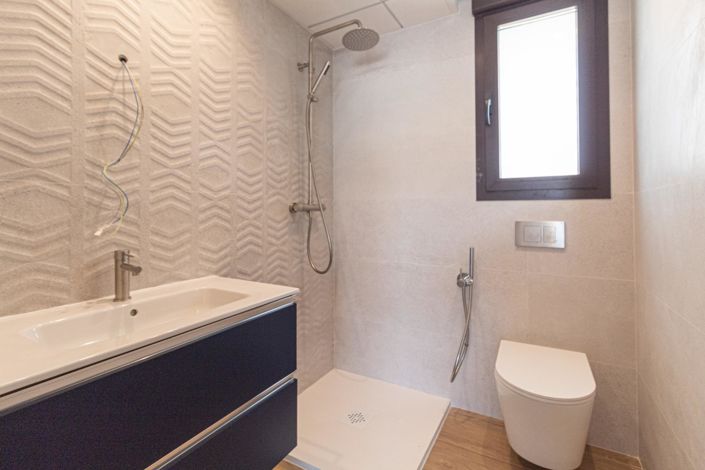 Image No.9-3 Bed Villa for sale