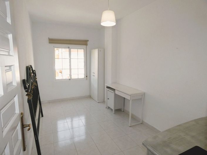 Image No.15-3 Bed Apartment for sale
