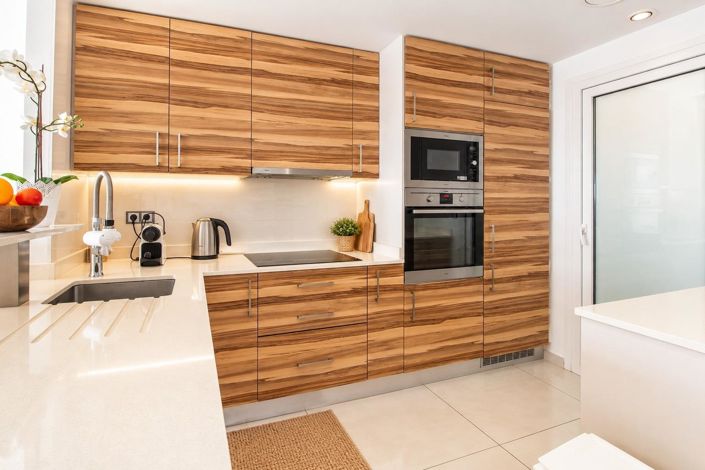 Image No.24-3 Bed Apartment for sale