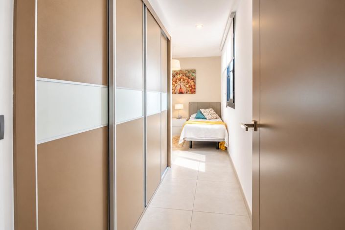 Image No.35-3 Bed Apartment for sale