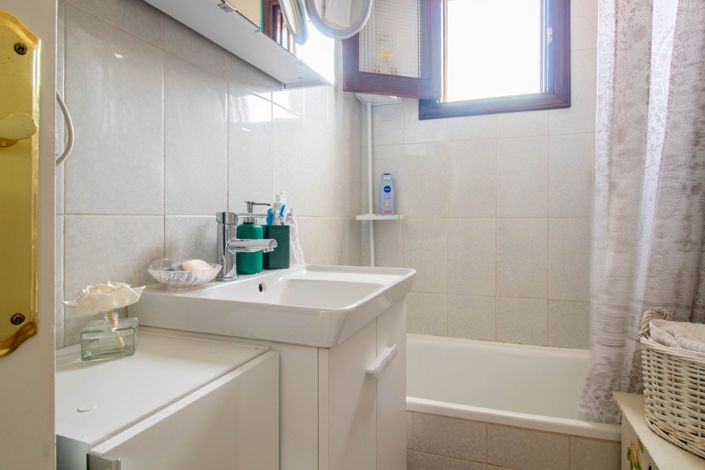 Image No.25-1 Bed Bungalow for sale