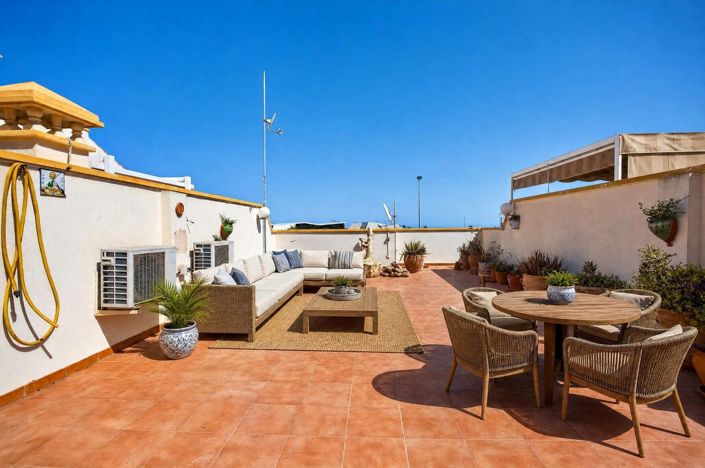 Image No.16-2 Bed Villa for sale