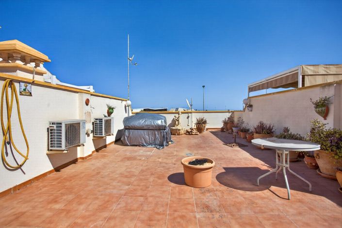 Image No.18-2 Bed Villa for sale