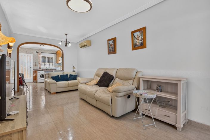Image No.4-2 Bed Villa for sale