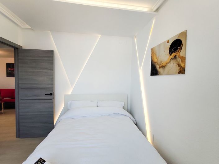 Image No.18-3 Bed Apartment for sale