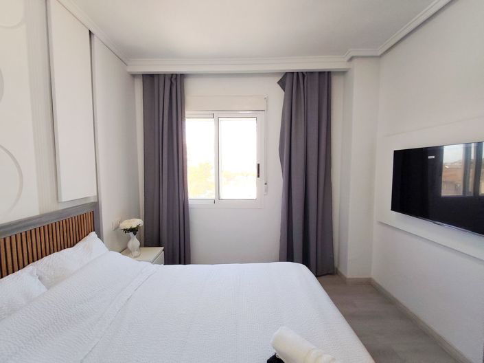 Image No.8-3 Bed Apartment for sale