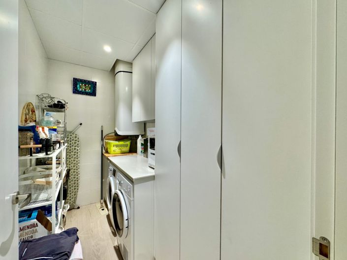 Image No.30-3 Bed Townhouse for sale