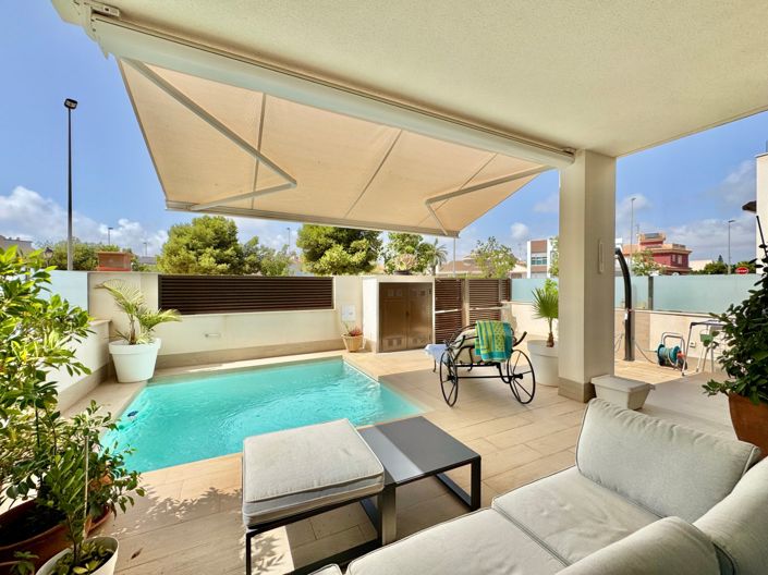 Image No.42-3 Bed Townhouse for sale