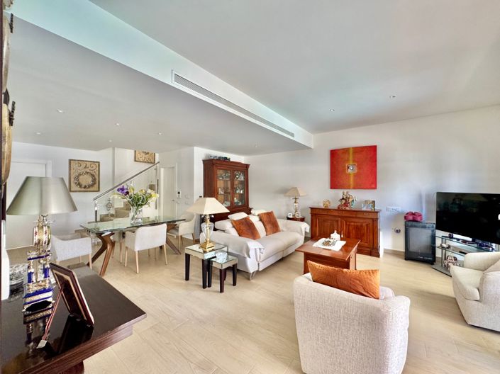 Image No.43-3 Bed Townhouse for sale