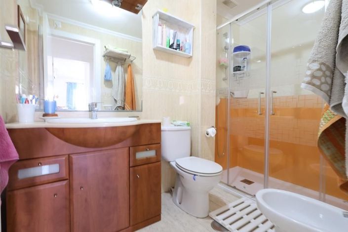 Image No.17-2 Bed Bungalow for sale