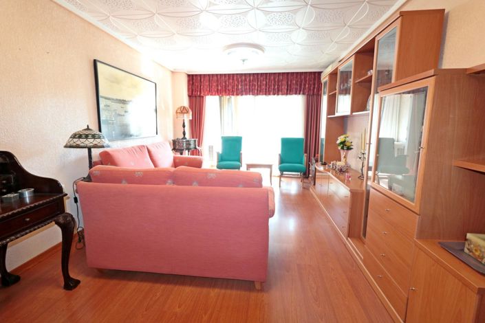 Image No.11-3 Bed Apartment for sale