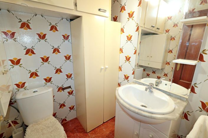 Image No.21-3 Bed Apartment for sale