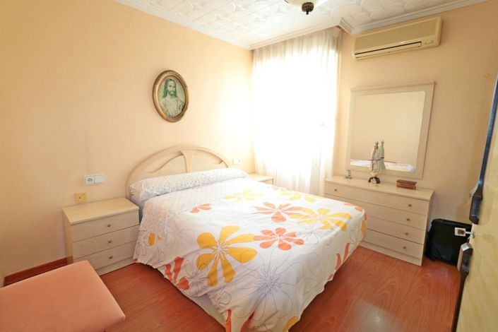 Image No.26-3 Bed Apartment for sale