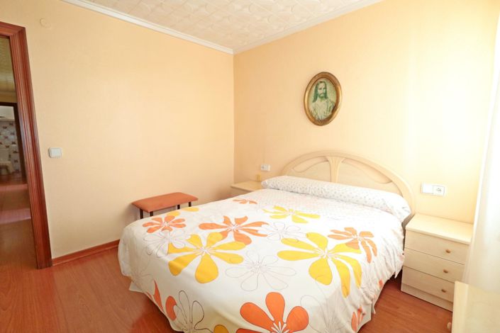 Image No.27-3 Bed Apartment for sale