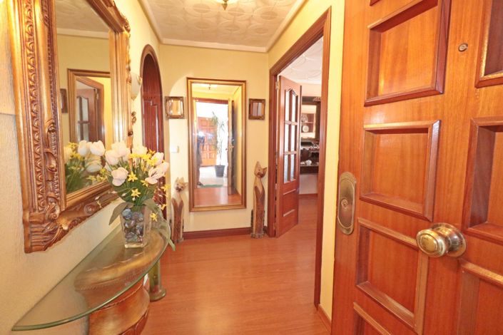 Image No.28-3 Bed Apartment for sale