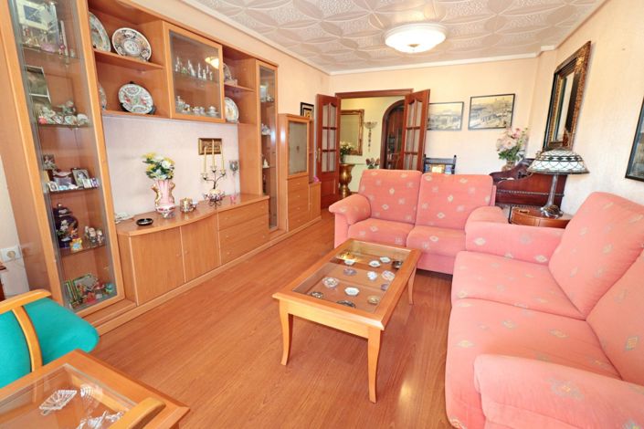 Image No.8-3 Bed Apartment for sale
