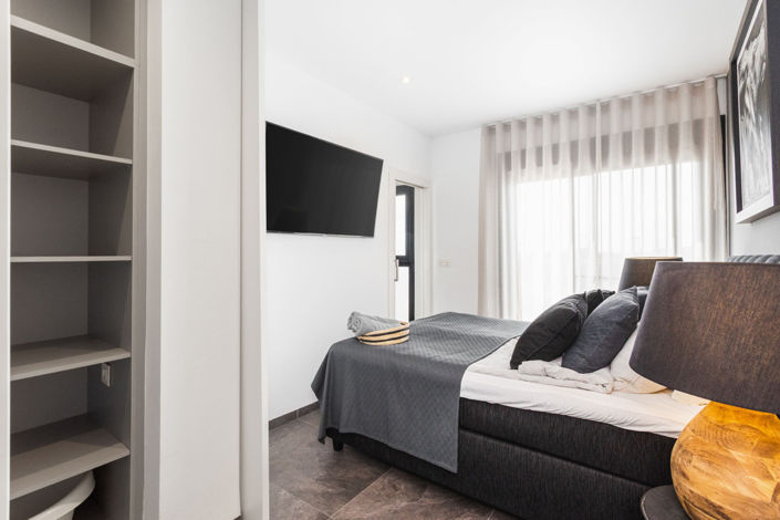 Image No.21-3 Bed Apartment for sale