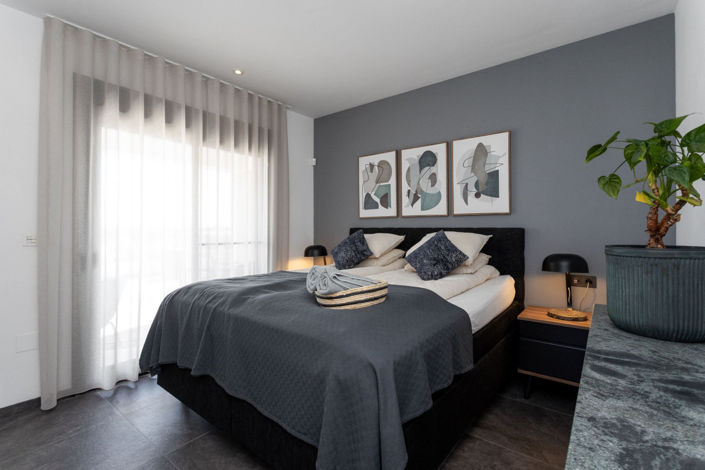 Image No.27-3 Bed Apartment for sale