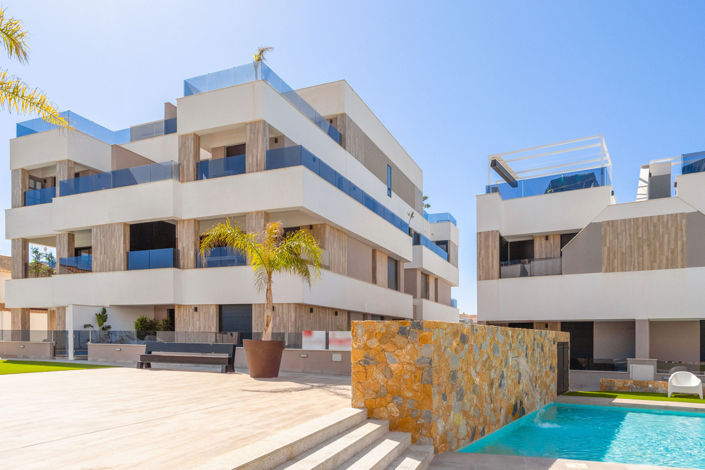 Image No.40-3 Bed Apartment for sale
