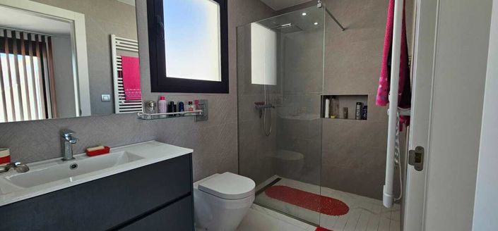 Image No.25-3 Bed Villa for sale