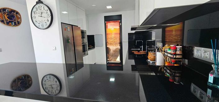 Image No.8-3 Bed Villa for sale