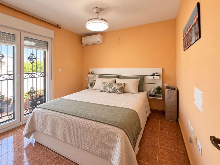 Image No.5-3 Bed Villa for sale