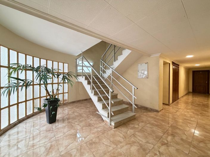Image No.50-2 Bed Apartment for sale