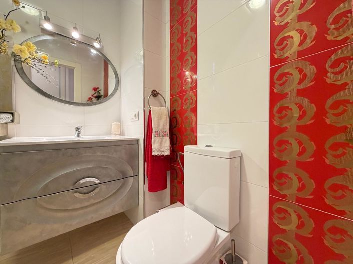 Image No.8-2 Bed Apartment for sale
