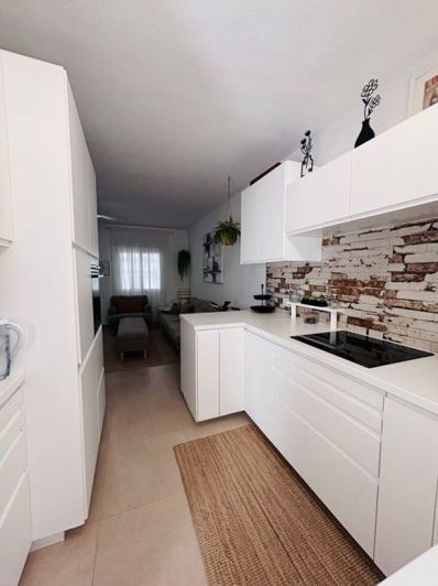 Image No.16-2 Bed House for sale