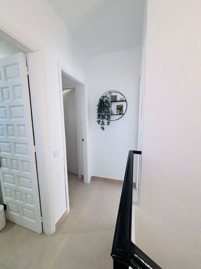 Image No.27-2 Bed House for sale
