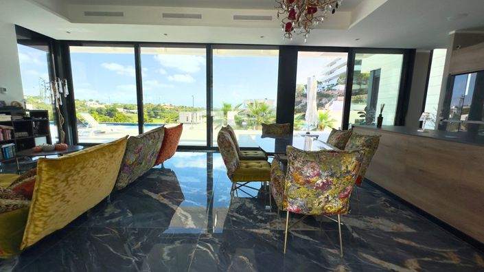 Image No.18-6 Bed Villa for sale