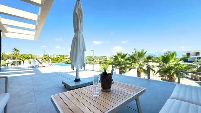 Image No.37-6 Bed Villa for sale