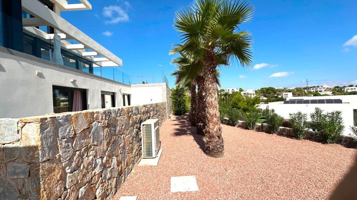 Image No.39-6 Bed Villa for sale