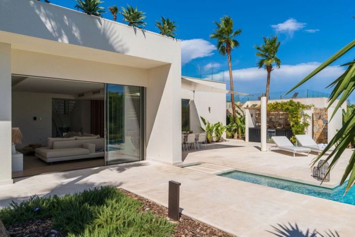 Image No.4-5 Bed Villa for sale