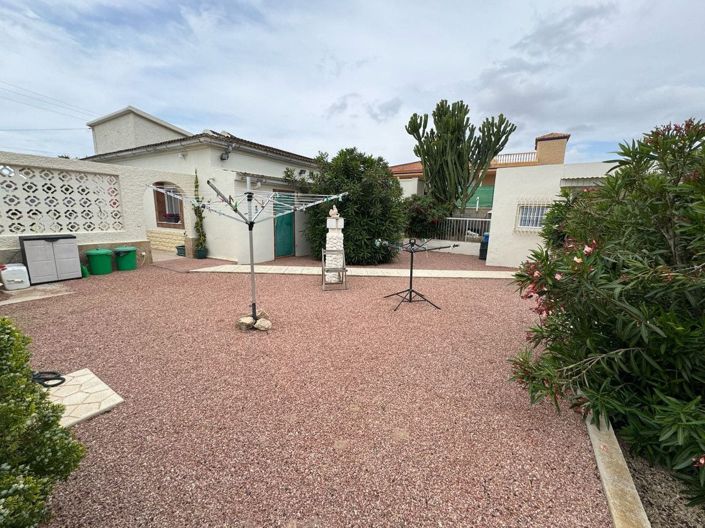 Image No.2-3 Bed Villa for sale