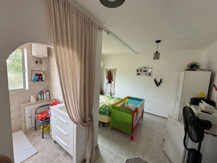 Image No.3-3 Bed Villa for sale