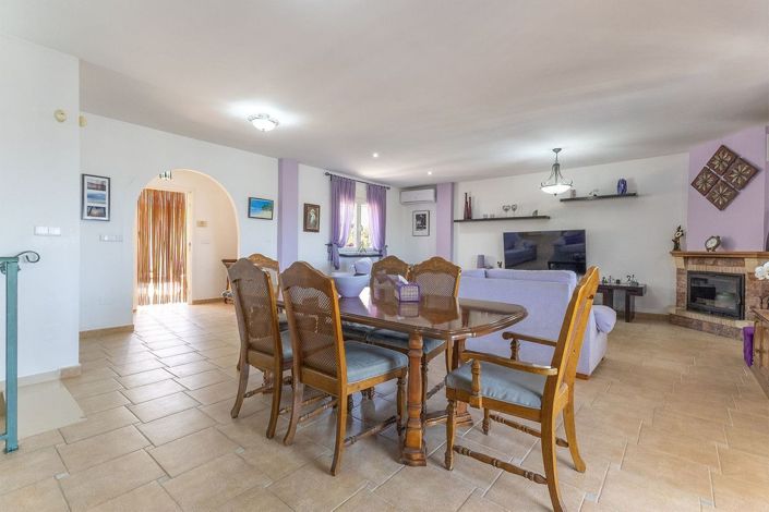 Image No.10-5 Bed Villa for sale