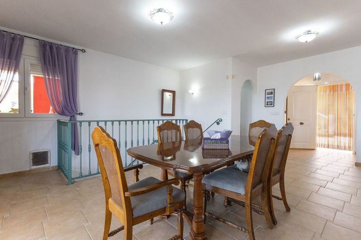 Image No.17-5 Bed Villa for sale