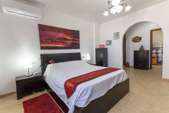 Image No.24-5 Bed Villa for sale