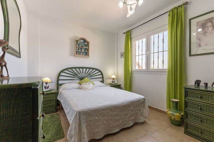 Image No.26-5 Bed Villa for sale